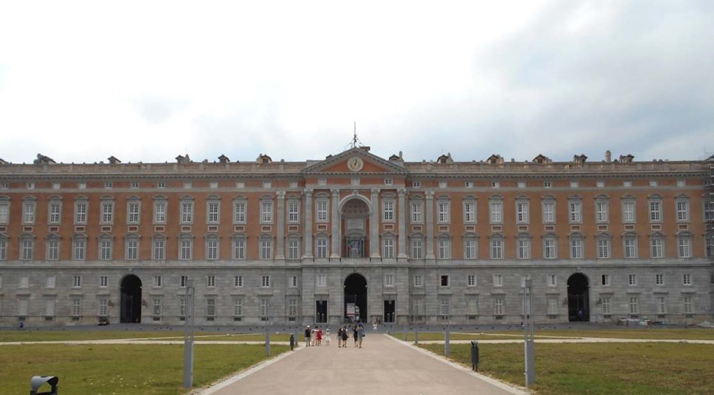 02-caserta_facciata_sud-rid