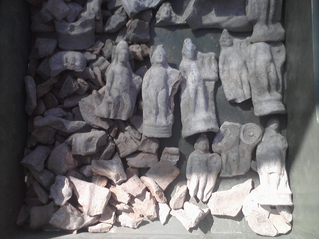 03-taranto-croce-reperti-03