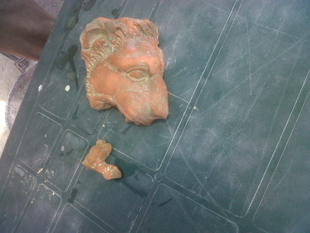 03-taranto-croce-reperti-04